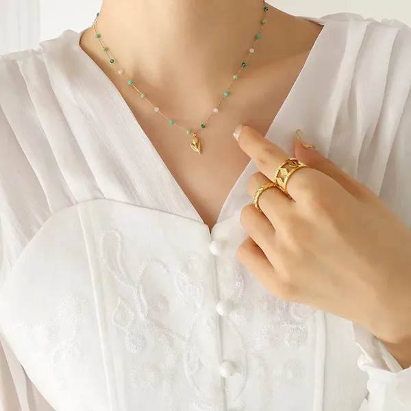 Gold_Necklace_For_Women